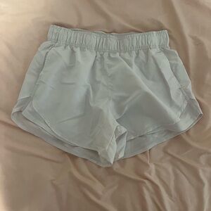 WHITE 4-6 ATHLETIC SHORTS